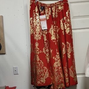 Chic BoHo A-Line Skirt with Gold Zigzag Pattern